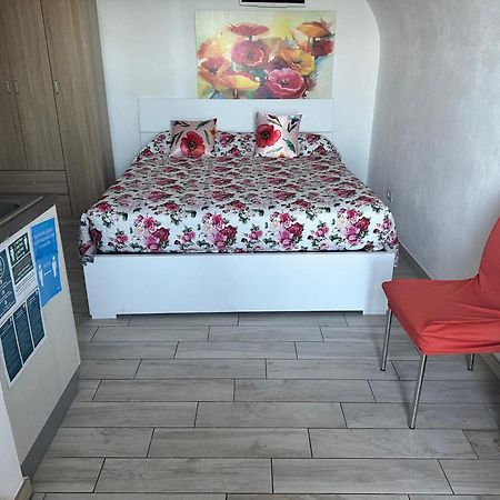 Agriturismo Un Mare Di Fiori Ventimiglia Zewnętrze zdjęcie