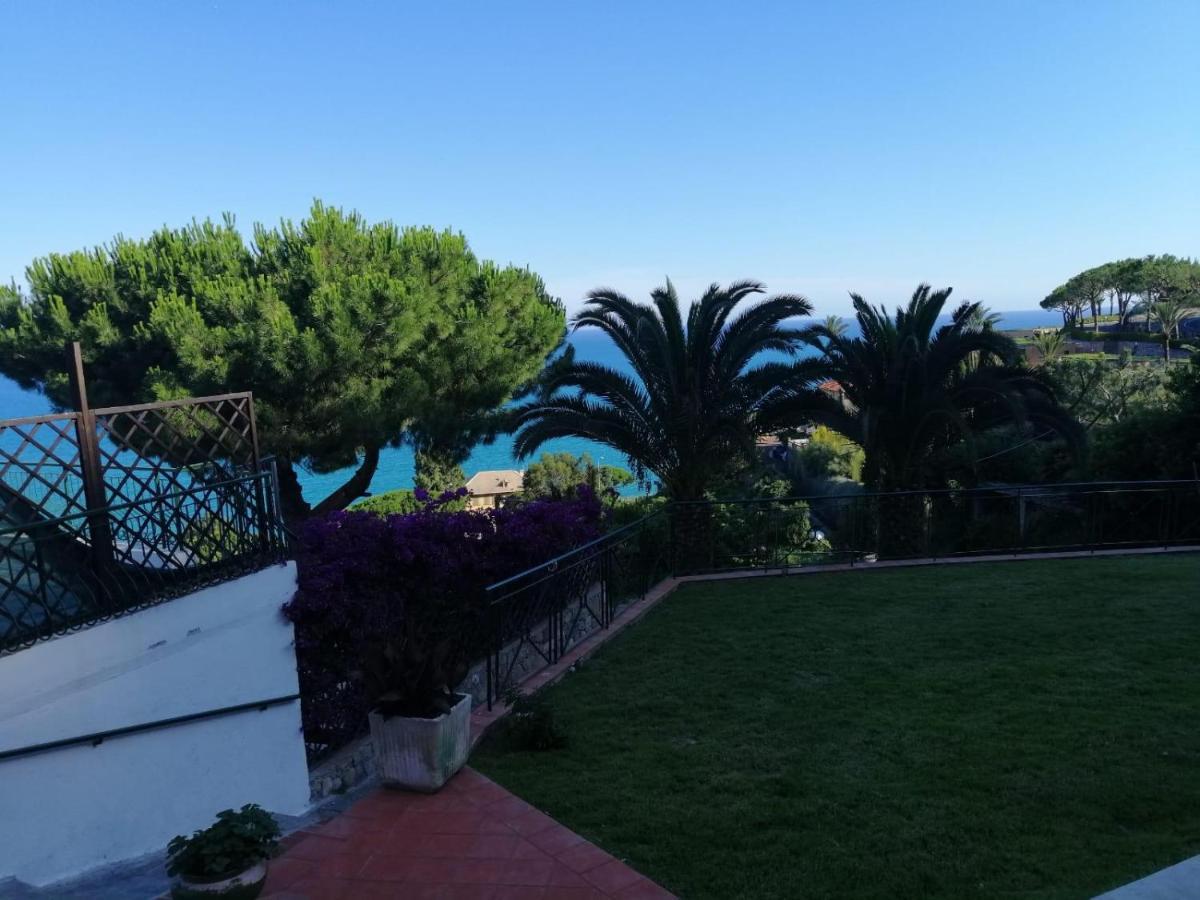 Agriturismo Un Mare Di Fiori Ventimiglia Zewnętrze zdjęcie