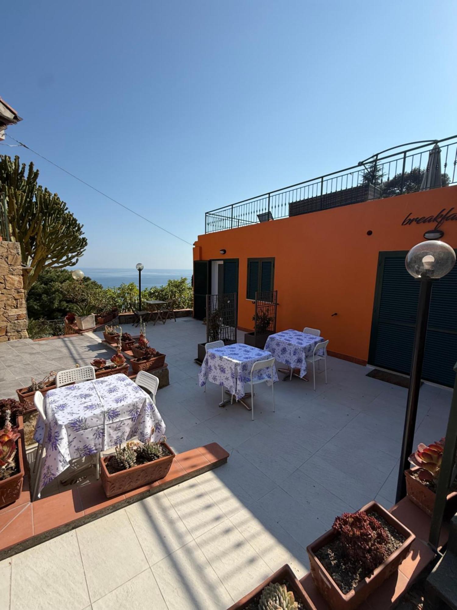 Agriturismo Un Mare Di Fiori Ventimiglia Zewnętrze zdjęcie