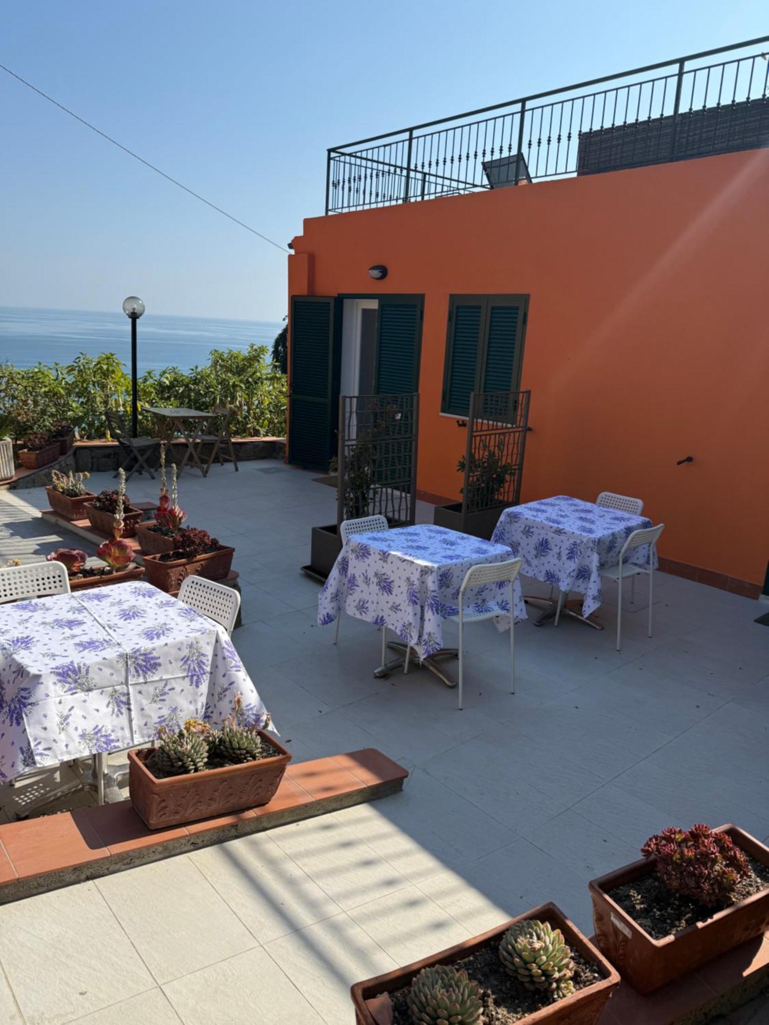 Agriturismo Un Mare Di Fiori Ventimiglia Zewnętrze zdjęcie