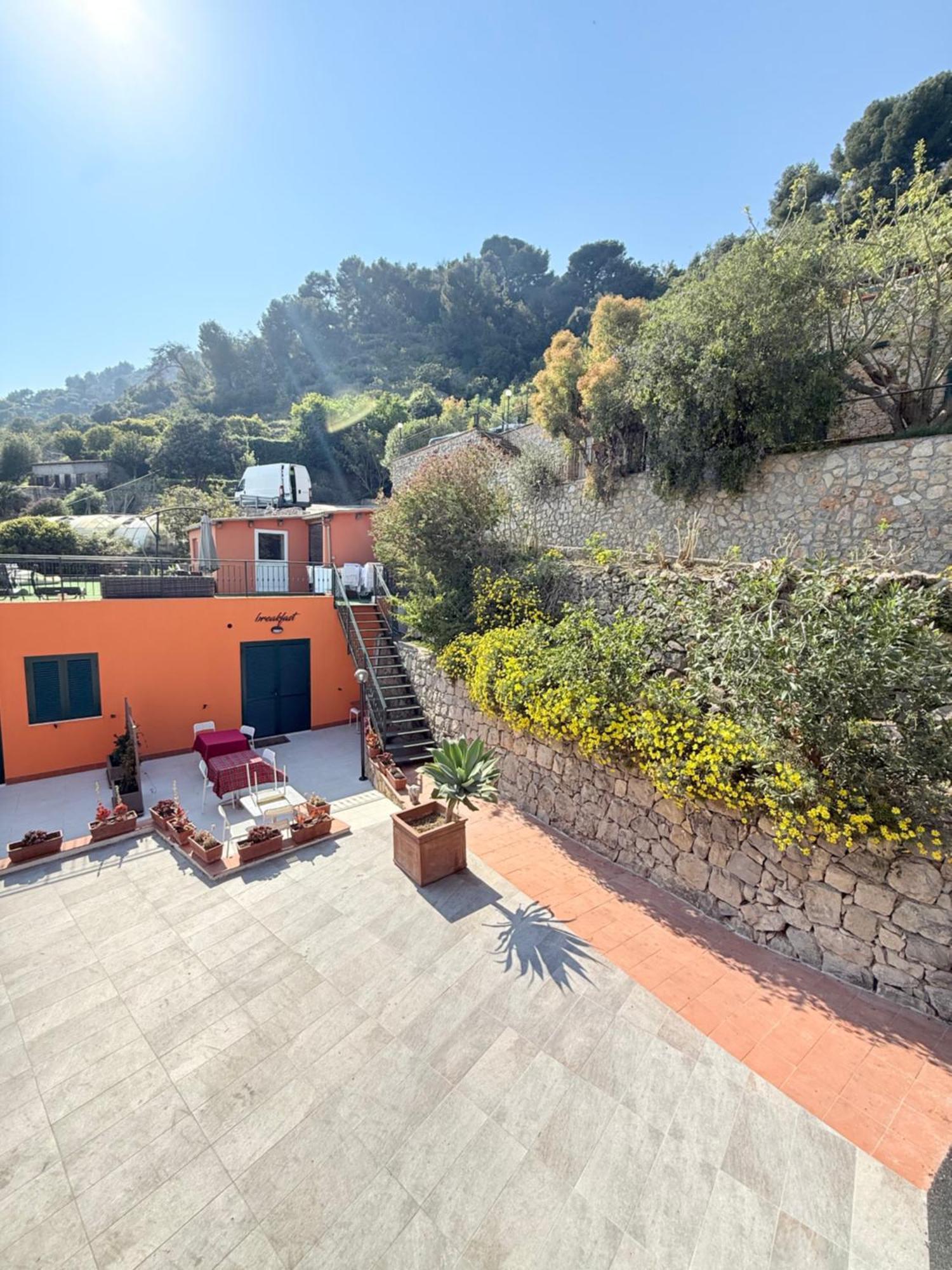 Agriturismo Un Mare Di Fiori Ventimiglia Zewnętrze zdjęcie