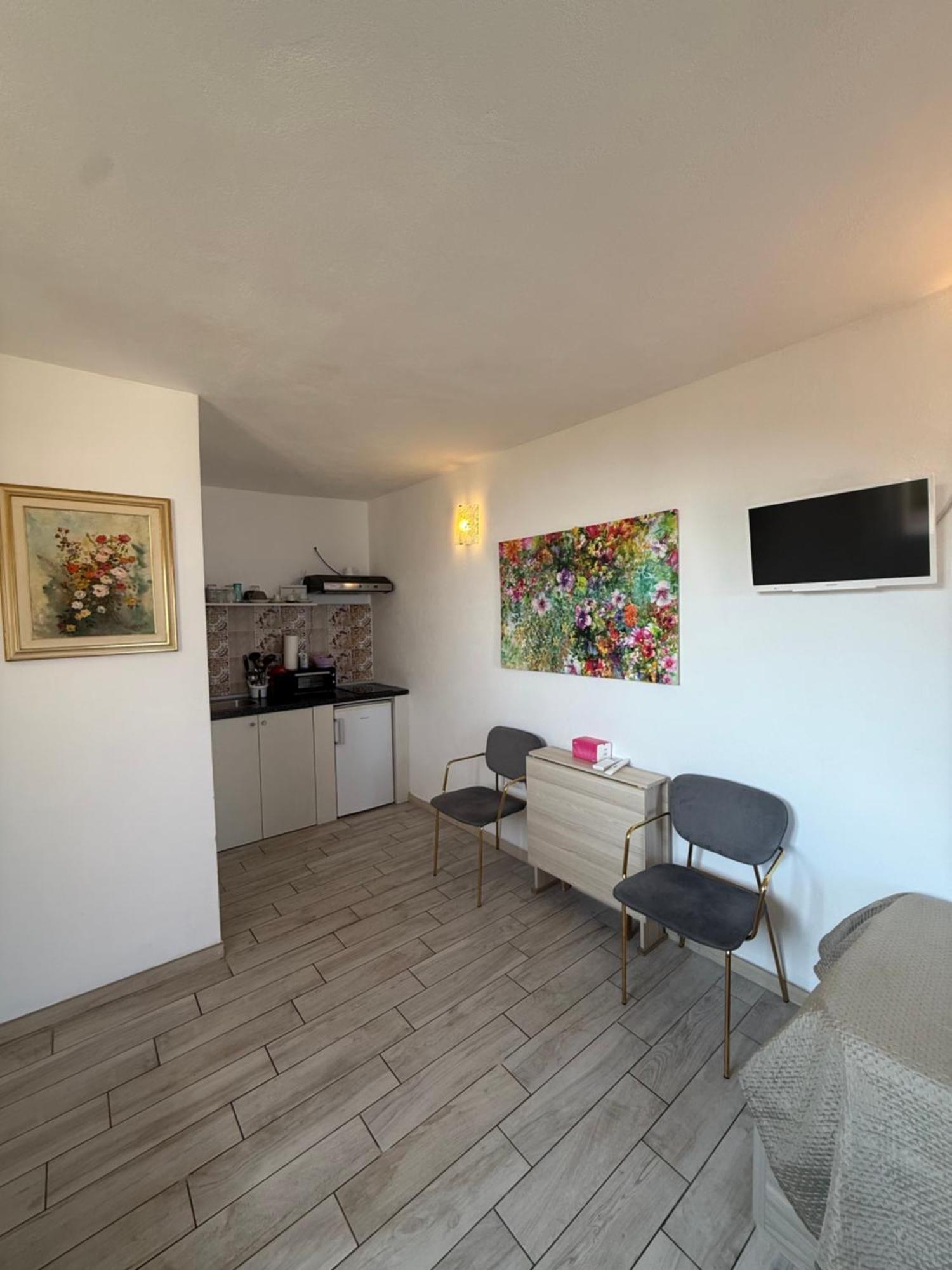 Agriturismo Un Mare Di Fiori Ventimiglia Zewnętrze zdjęcie