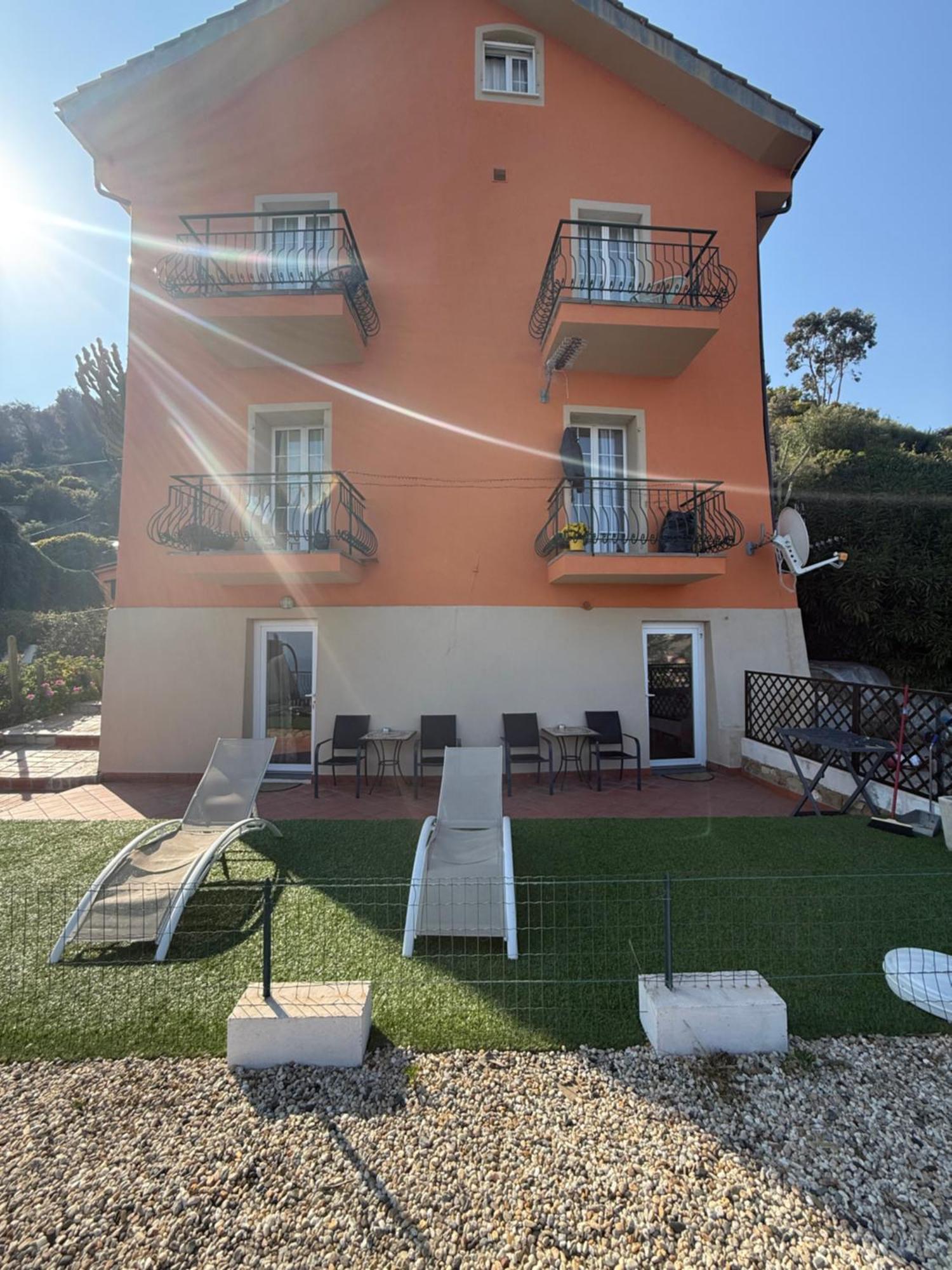 Agriturismo Un Mare Di Fiori Ventimiglia Zewnętrze zdjęcie