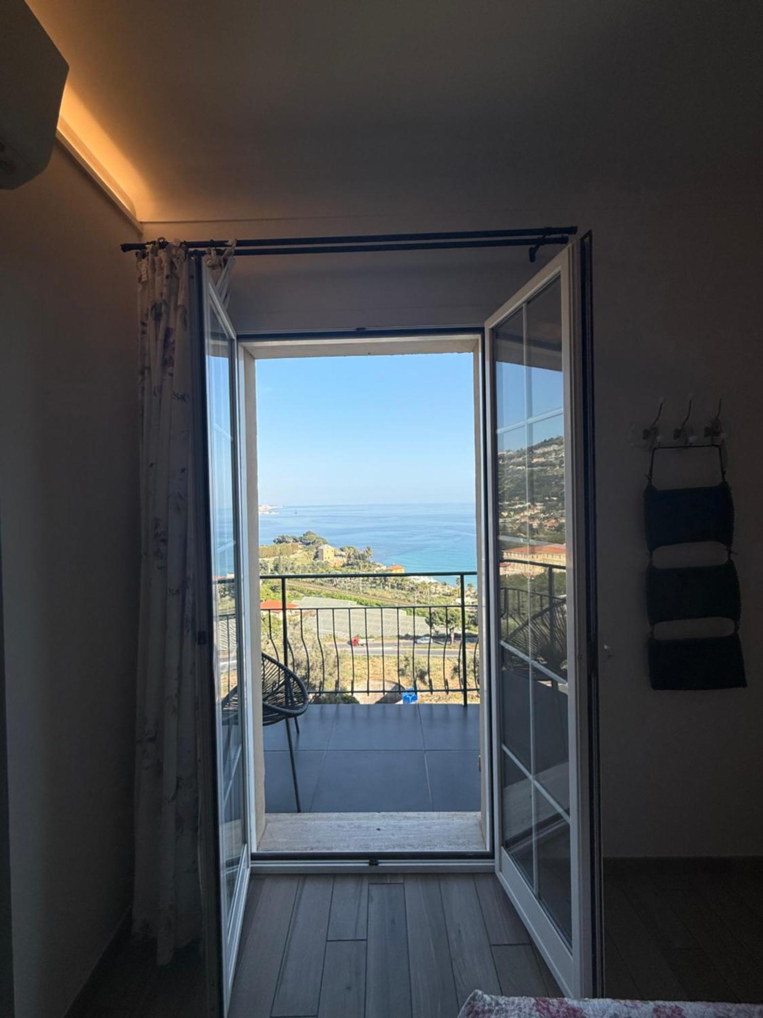 Agriturismo Un Mare Di Fiori Ventimiglia Zewnętrze zdjęcie