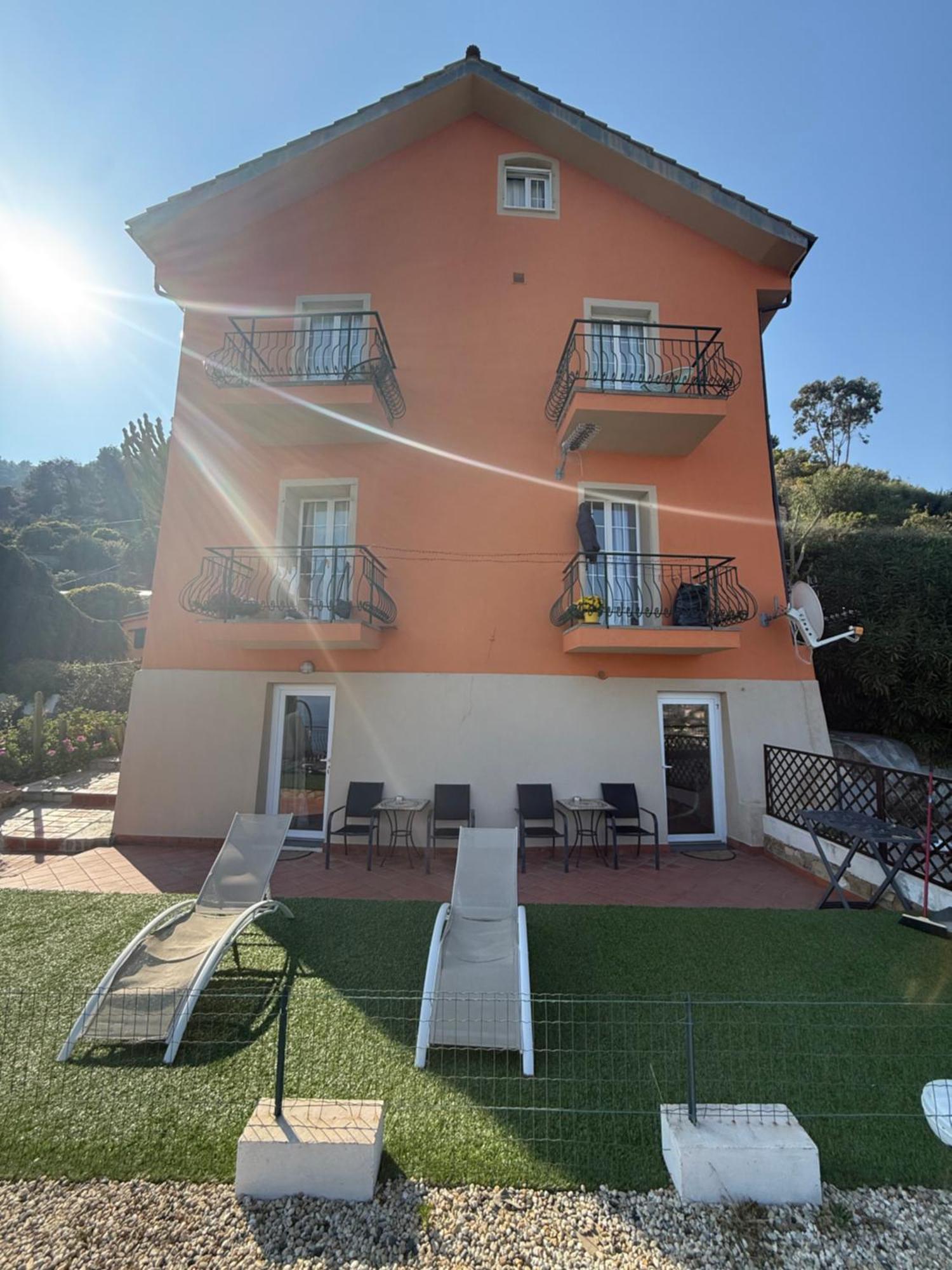 Agriturismo Un Mare Di Fiori Ventimiglia Zewnętrze zdjęcie