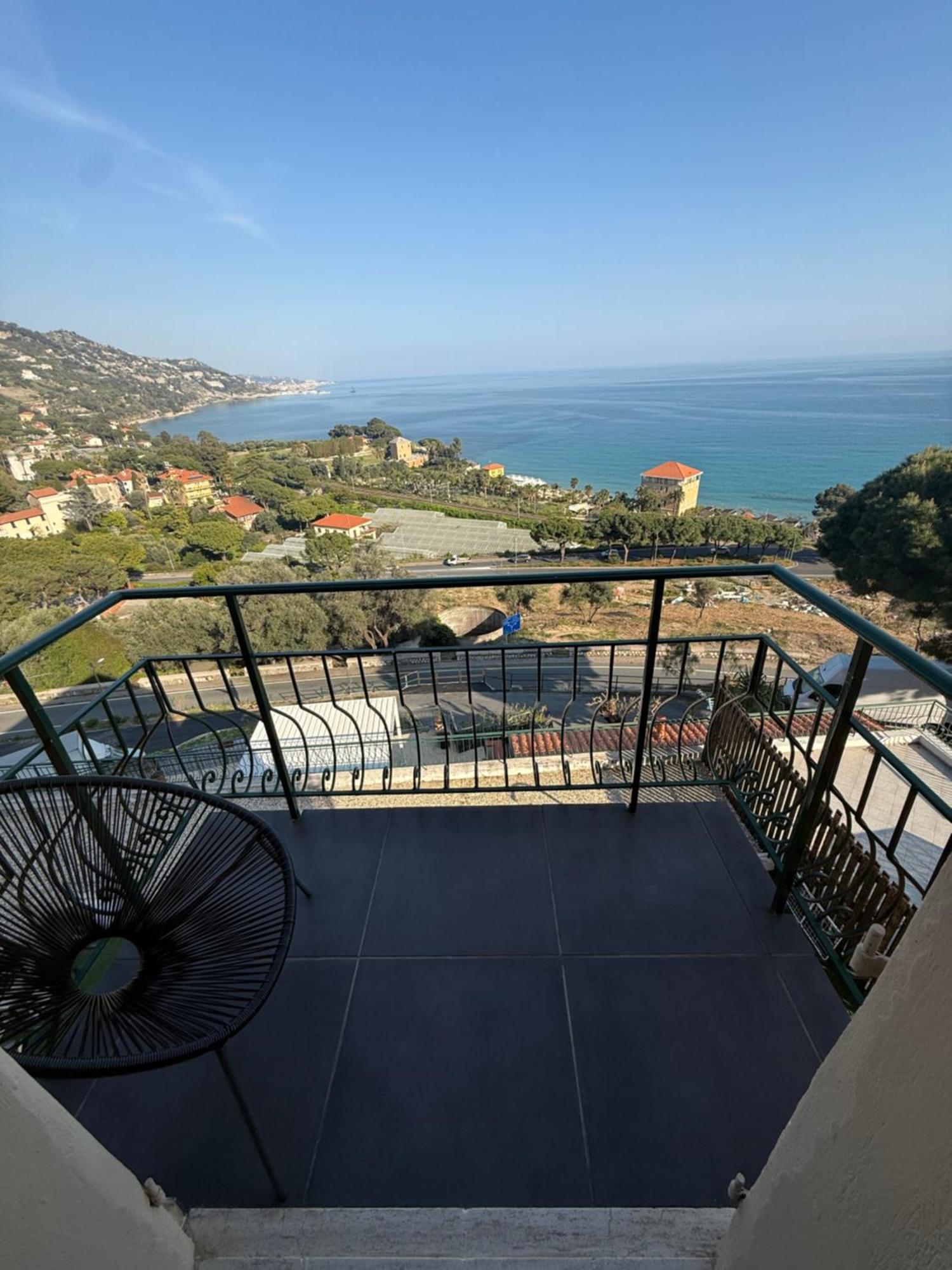 Agriturismo Un Mare Di Fiori Ventimiglia Zewnętrze zdjęcie