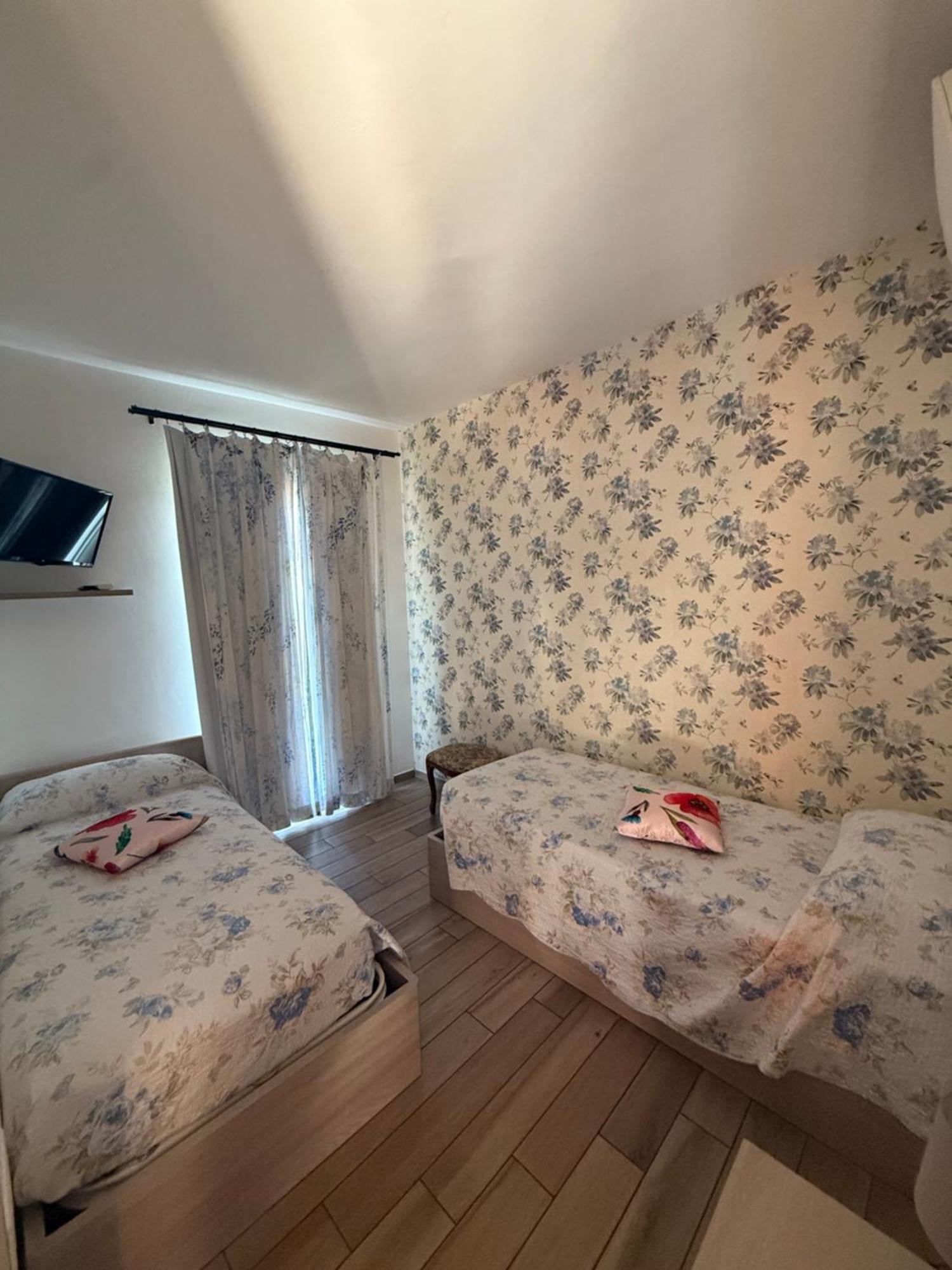 Agriturismo Un Mare Di Fiori Ventimiglia Zewnętrze zdjęcie